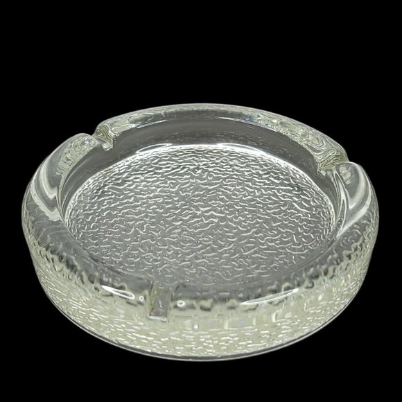 Vintage Pebble Textured Bottom Glass Ashtray Three Slots Trinket 5.5" Diameter - Picture 9 of 10